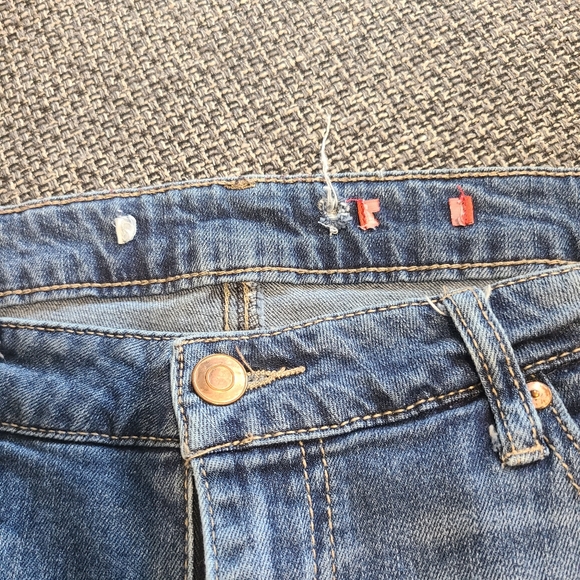 Fashion Nova shorts - Picture 2 of 4